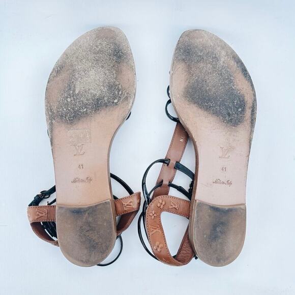 Louis Vuitton Gladiator Sandals Flats Strappy
Black LV Logo Leather 41 Ankle 11 - Picture 11 of 14